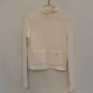 Zara White Turtleneck Sweater with front pockets (size s)